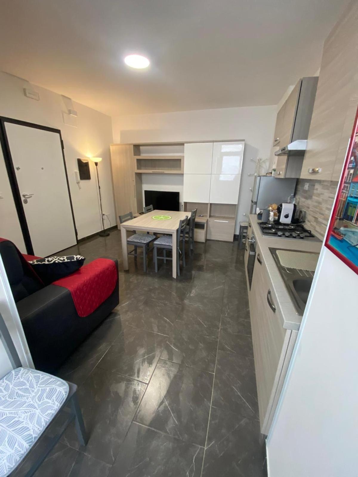 Apartamento Little House Reggio Calabria Exterior foto